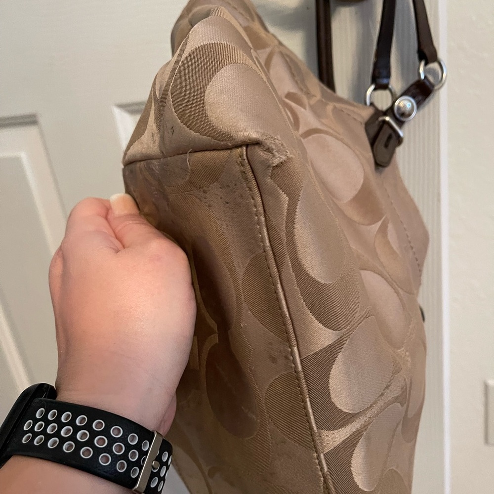 Extra Large 3 Compartment Authentic Satin Coach P… - image 7